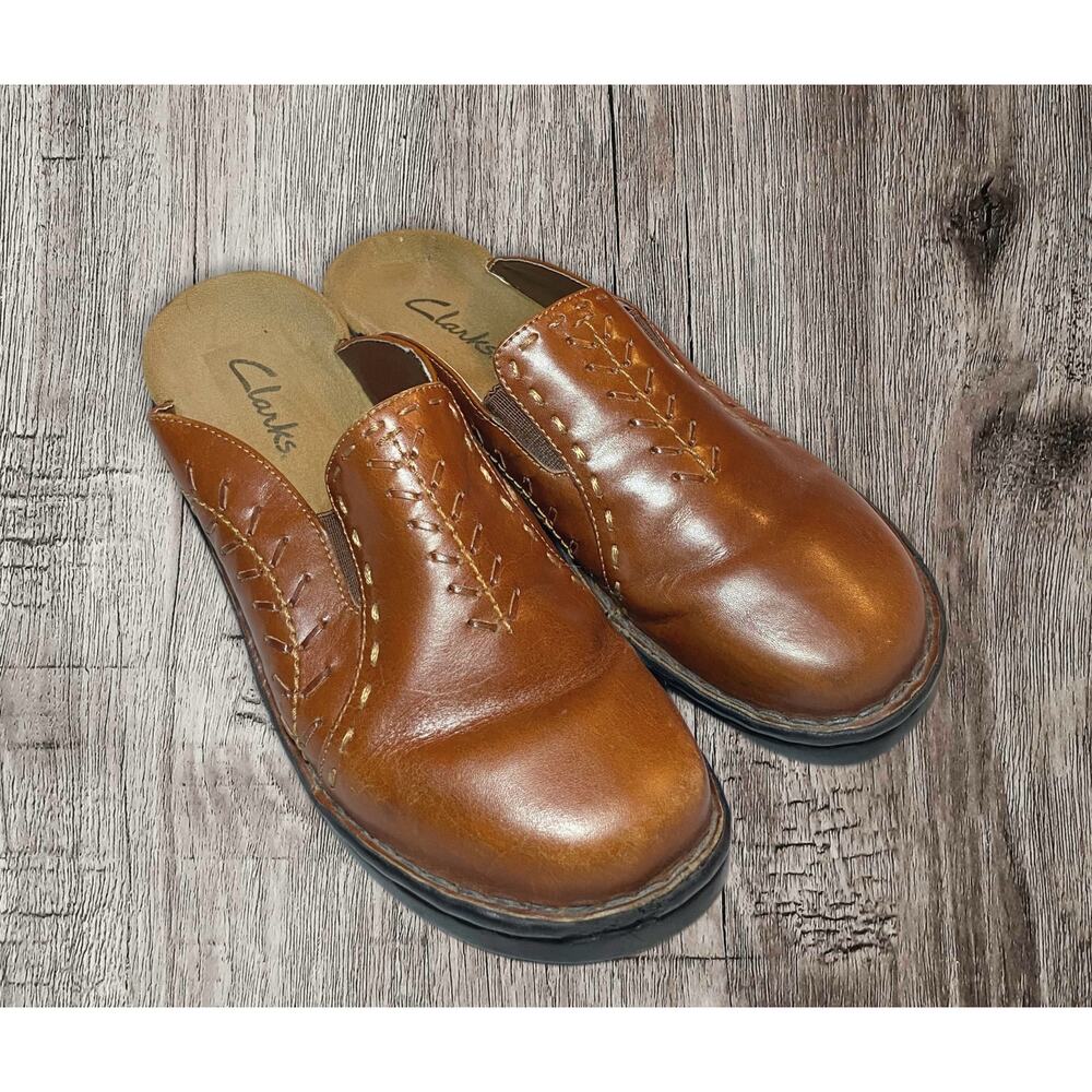 Clarks brown slides. Size 7